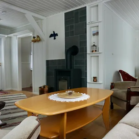 Hoven View - Middle Of Lofoten Holiday home
